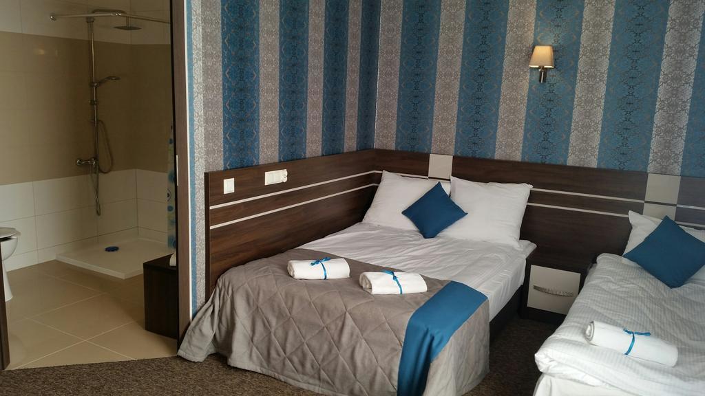Hotel Impressa Niedrzwica Duza Ngoại thất bức ảnh