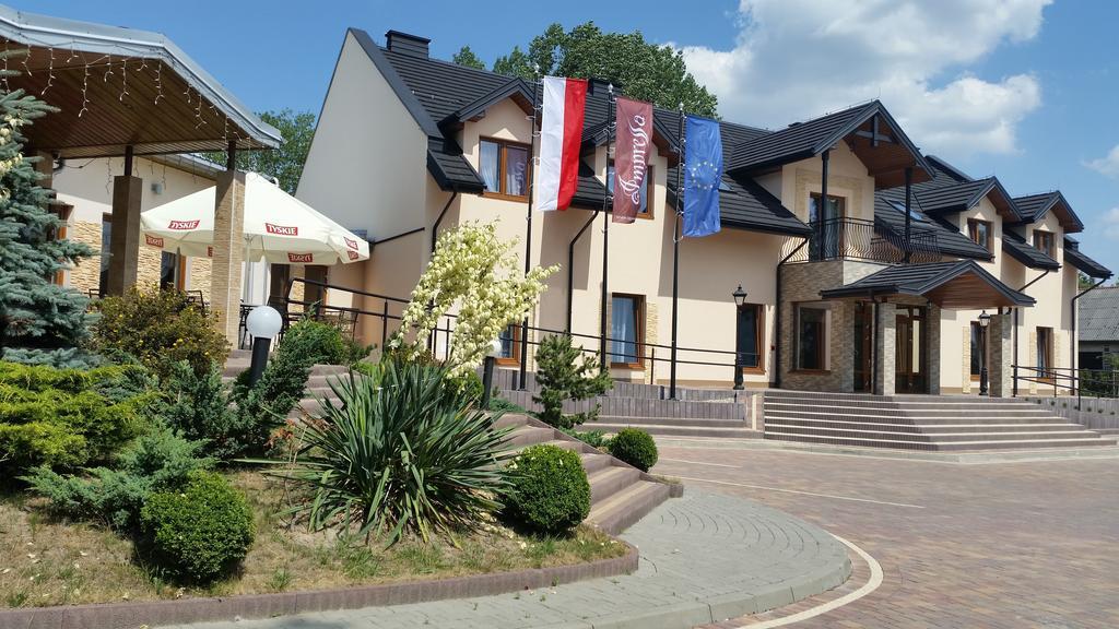 Hotel Impressa Niedrzwica Duza Ngoại thất bức ảnh
