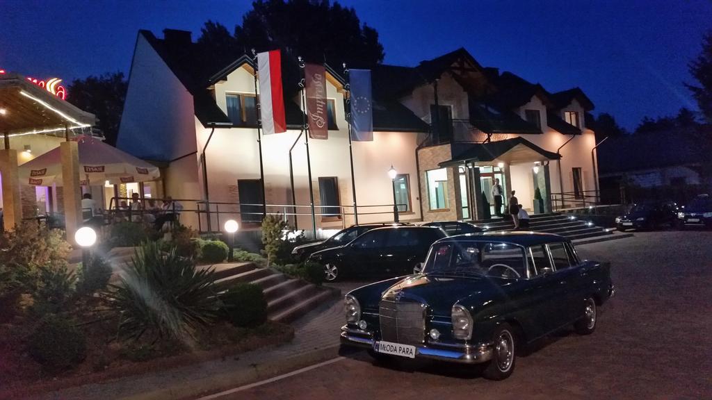 Hotel Impressa Niedrzwica Duza Ngoại thất bức ảnh