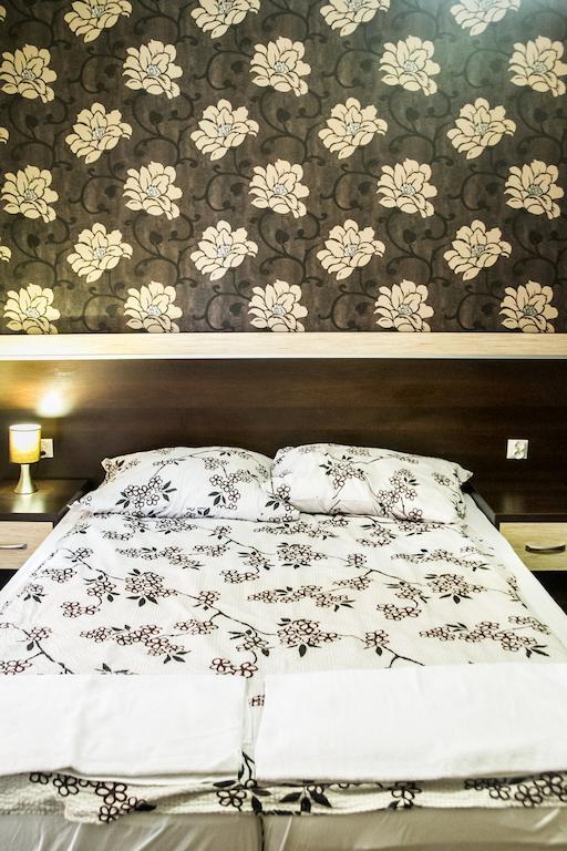 Hotel Impressa Niedrzwica Duza Ngoại thất bức ảnh